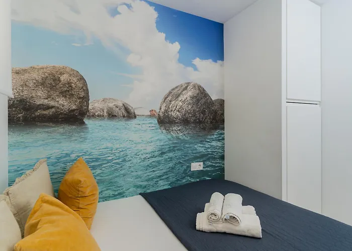 Monko Salome Hills توريمولينوس