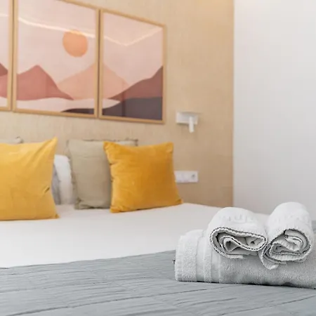 Monkó Salomé Hills