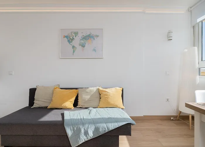 Monko Salome Hills *