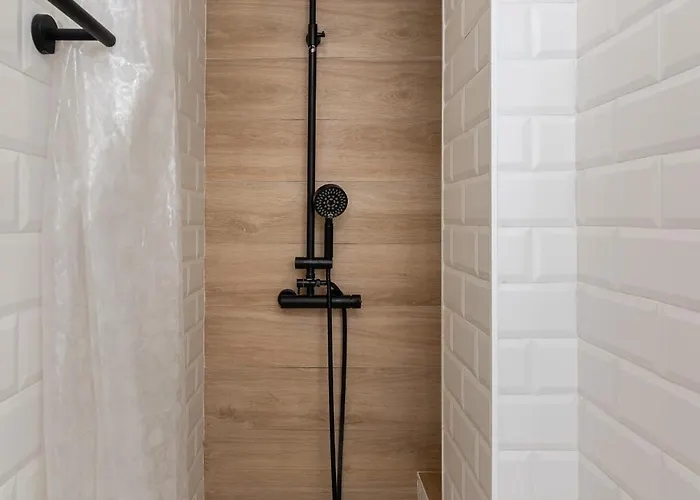 Monko Salome Hills Apartment